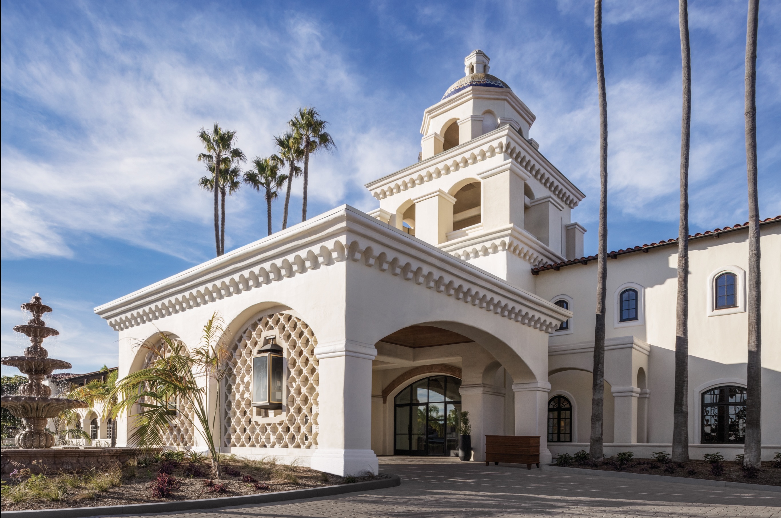 Zachari Dunes Hotel on Mandalay Beach